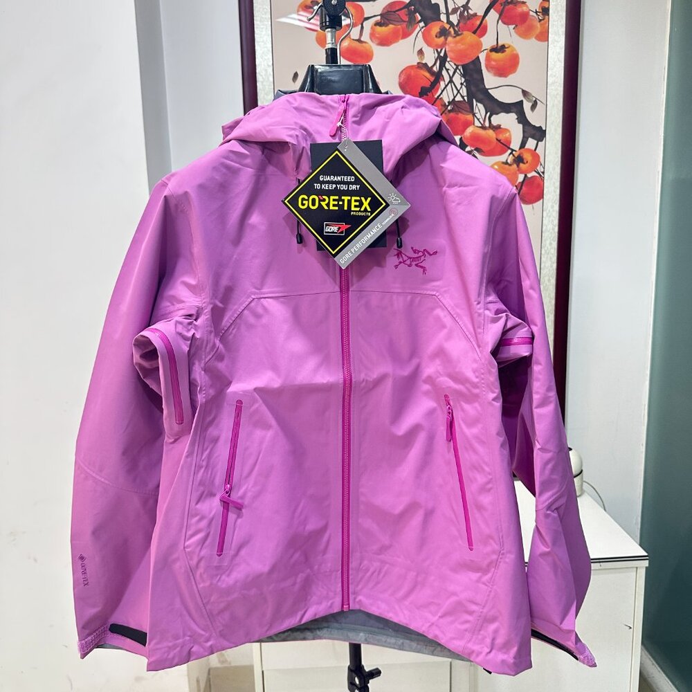 Arc'teryx hooded hardshell jacket, size M